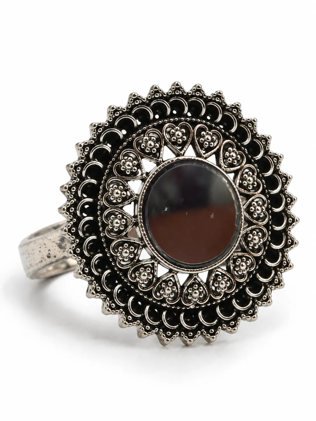 Dark Stone Filigree Ring — side view of the band